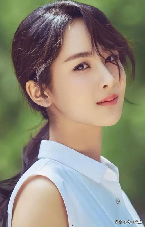 明星的照片杨紫,青春洋溢的影视新星  第3张