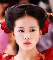 明星女演员,揭秘明星女演员的璀璨人生  第3张